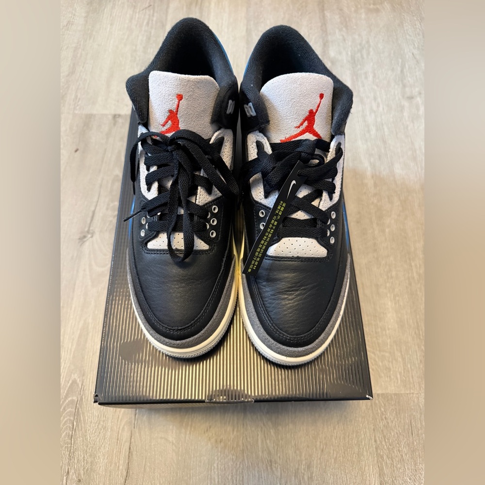 Jordan 3 Retro Mens 8.5 - Picture 2 of 7